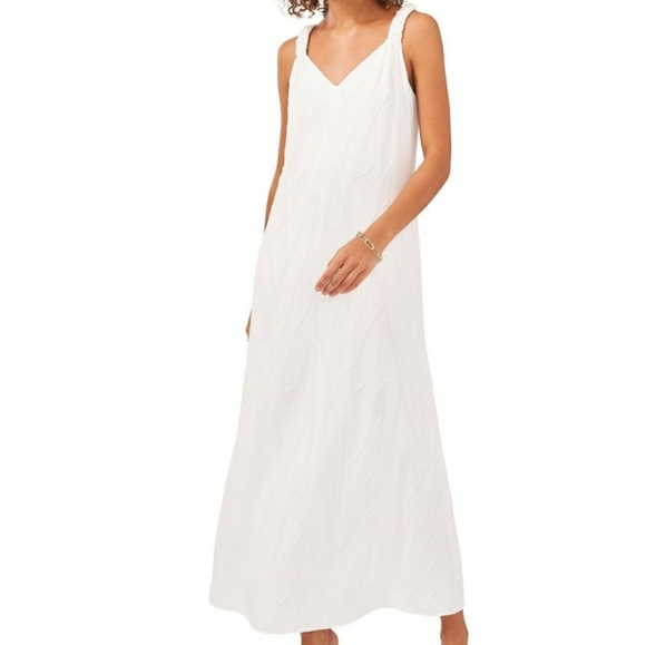 Vince Camuto Dresses & Skirts - Vince Camuto V-neck sleeveless dress M